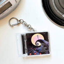'Hit Clips' Mini CD Case Keychain - Nightmare: This Is Halloween