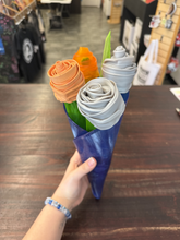 Handmade Vinyl Flower\Rose - Made from Recycled Vinyl Records [1 rose]